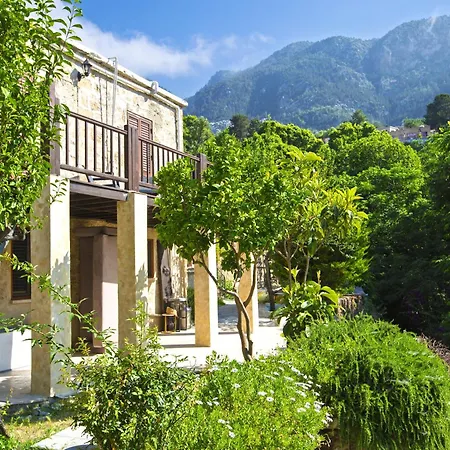 Casablanca By Holidaykeys Villa Kyrenia (Northern Cyprus)